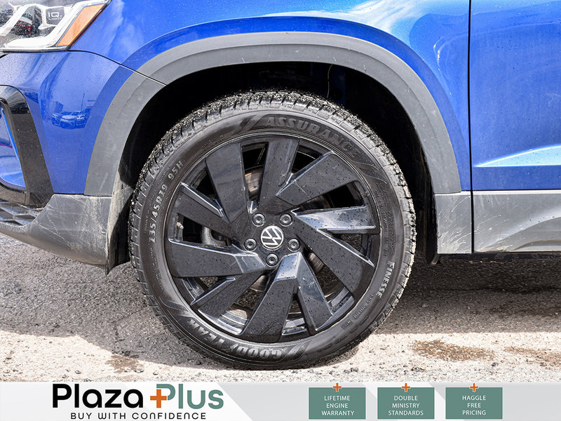 2023 Volkswagen Taos Highline HIGHLINE | CPO | 4MOTION AWD | LOW KILOMETERES! | HEATED + A/C LEATHER SEATS | PANO SUNROOF