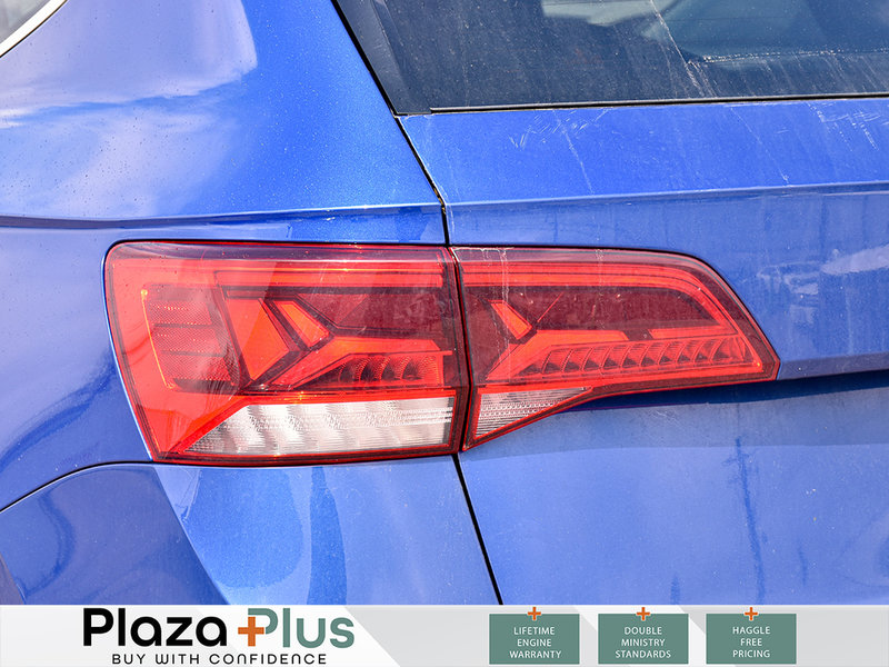 2023 Volkswagen Taos Highline HIGHLINE | CPO | 4MOTION AWD | LOW KILOMETERES! | HEATED + A/C LEATHER SEATS | PANO SUNROOF