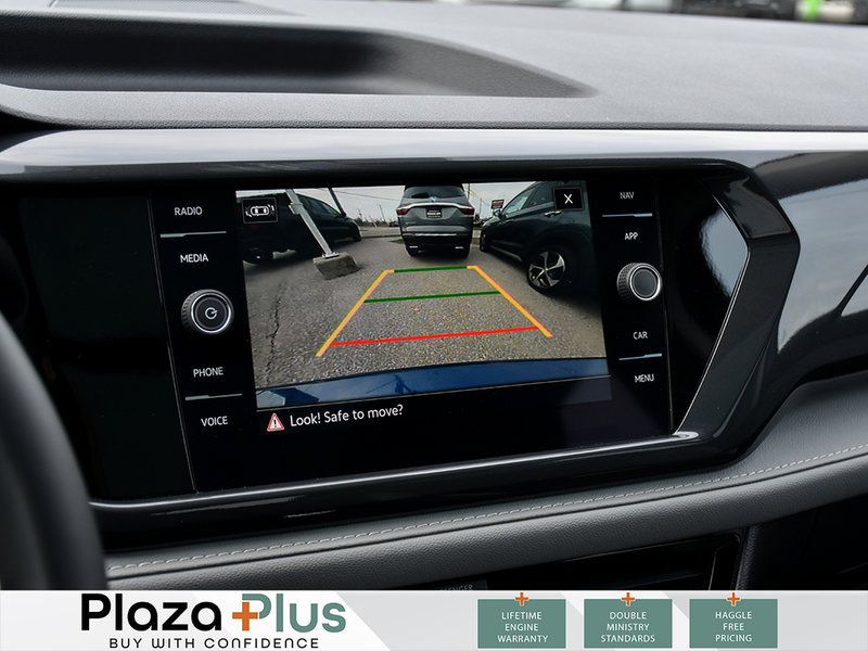 2023 Volkswagen Taos Highline HIGHLINE | CPO | 4MOTION AWD | LOW KILOMETERES! | HEATED + A/C LEATHER SEATS | PANO SUNROOF