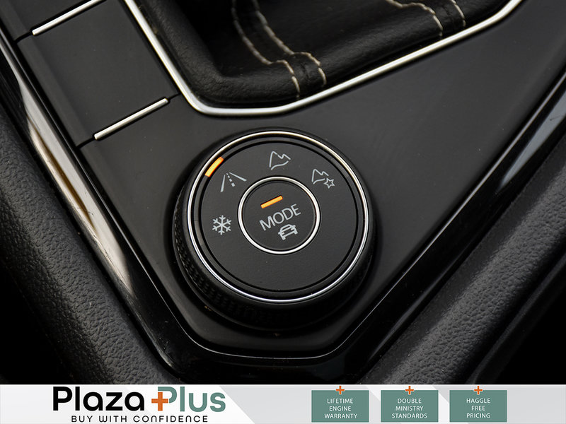 2023 Volkswagen Taos Highline HIGHLINE | CPO | 4MOTION AWD | LOW KILOMETERES! | HEATED + A/C LEATHER SEATS | PANO SUNROOF
