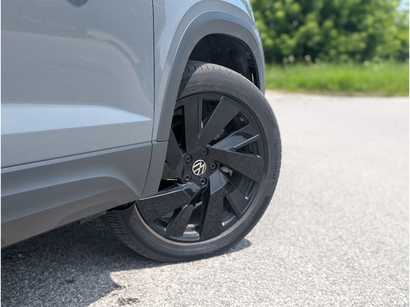 2023 Volkswagen Taos Highline CPO | PANO SUNROOF | LOW KM