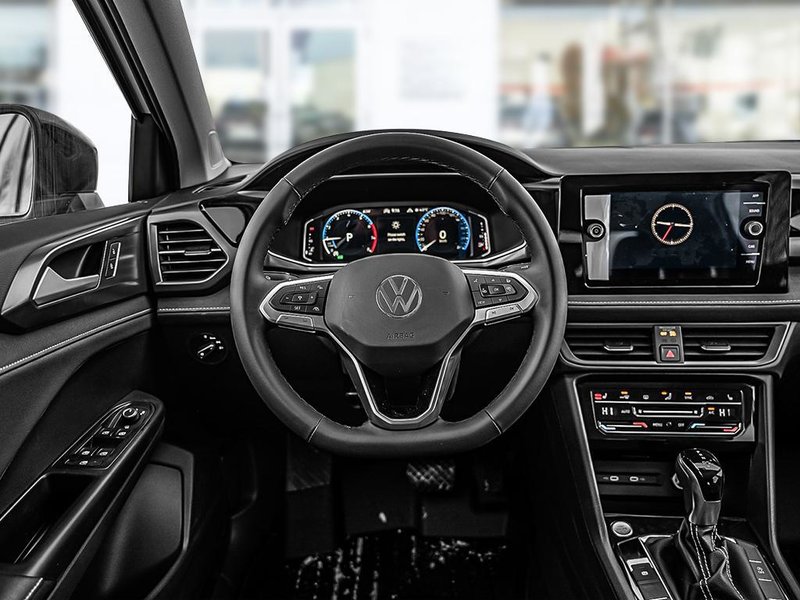 2025 Volkswagen Taos Comfortline Black Edition No Options / Pure White with Black Roof