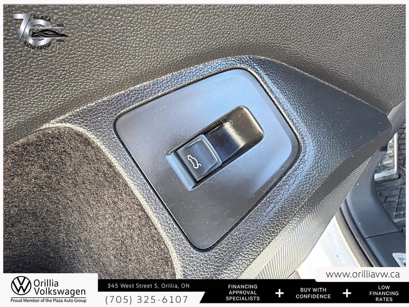 2022 Volkswagen Tiguan Comfortline R-Line Black Edition 4MOTION AWD | Panoramic Roof | R Line Black