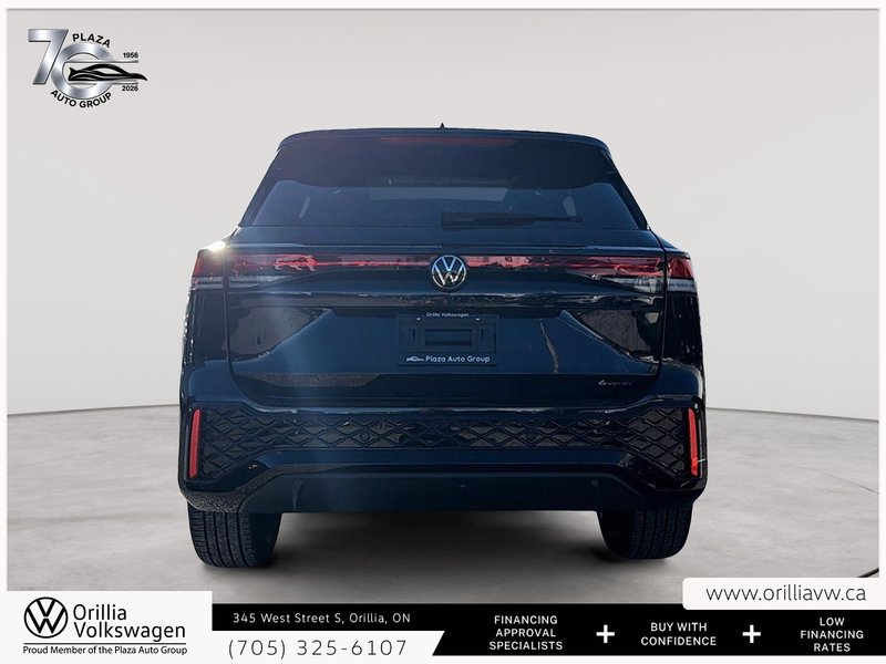 2026 Volkswagen Tiguan Comfortline R-Line Black Edition Panoramic Roof | 4MOTION AWD | R-Line Black