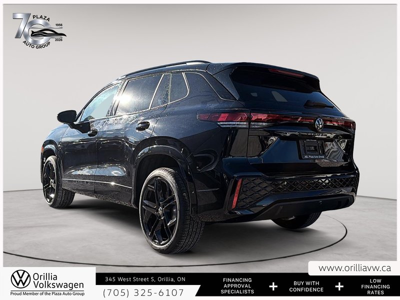 2026 Volkswagen Tiguan Comfortline R-Line Black Edition Panoramic Roof | 4MOTION AWD | R-Line Black