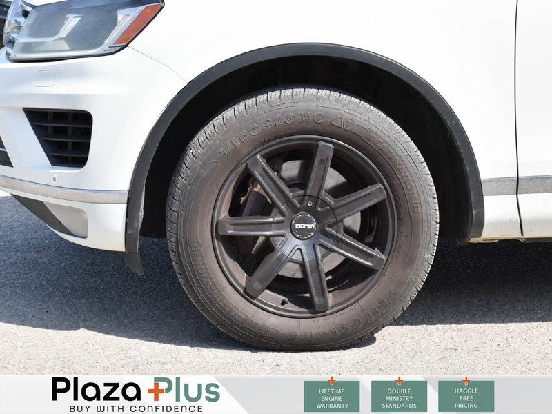 2016 Volkswagen Touareg Comfortline PANO SUNROOF | 4MOTION AWD | HEATED LEATHER SEATS | V6