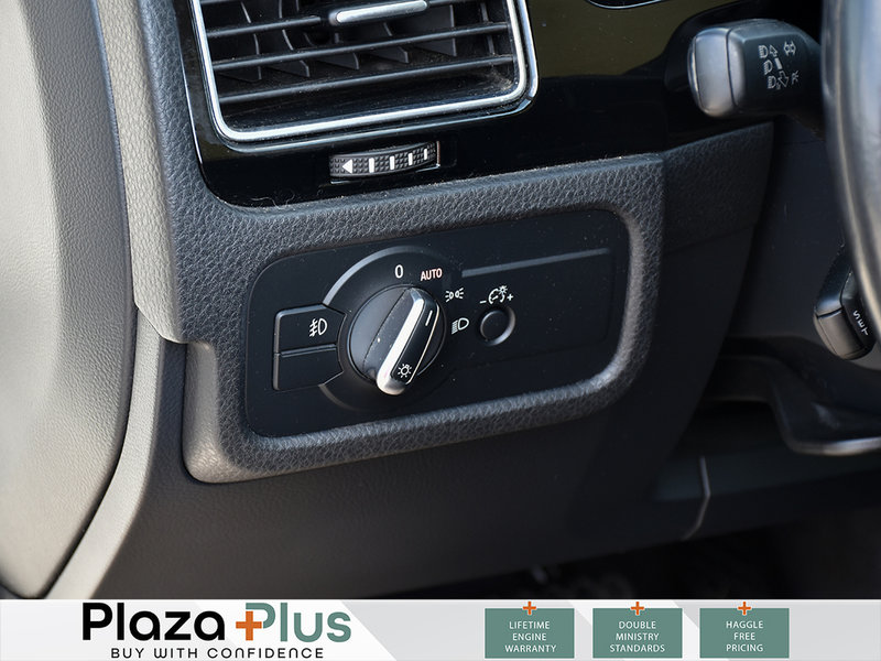 2016 Volkswagen Touareg Comfortline AS IS