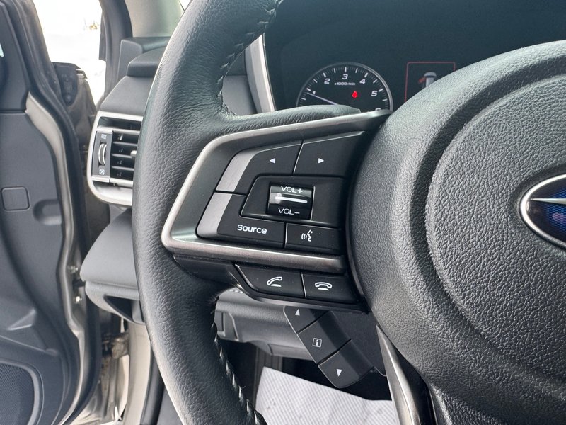 2020 Subaru OUTBACK LIMITED | LIMITED | CLEAN CARFAX | HEATED FRONT SEATS & STEERING | APPLE CARPLAY & ANDROID AUTO |