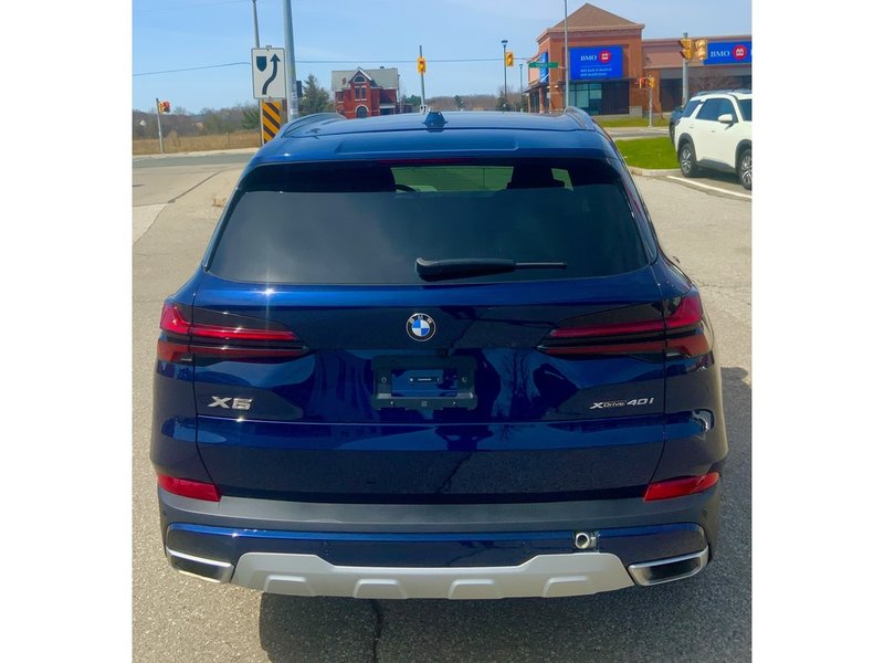 2024 BMW X5 XDrive40i Premium Essential Package and Advance Driver Assist