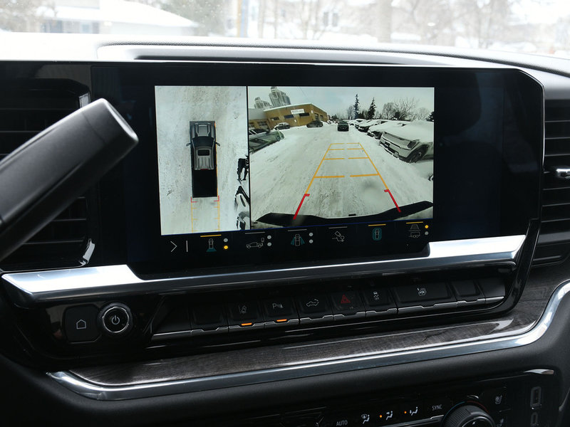 2024 Chevrolet Silverado 2500HD LTZ Built in Canada | Certified | NAVI | Low Mileage | Clean Carfax | Backup Camera | Heated Seats