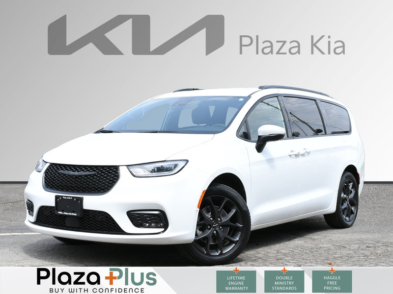 2023 Chrysler Pacifica Touring L Certified | Blind Spot Monitor | Bluetooth | Backup Camera