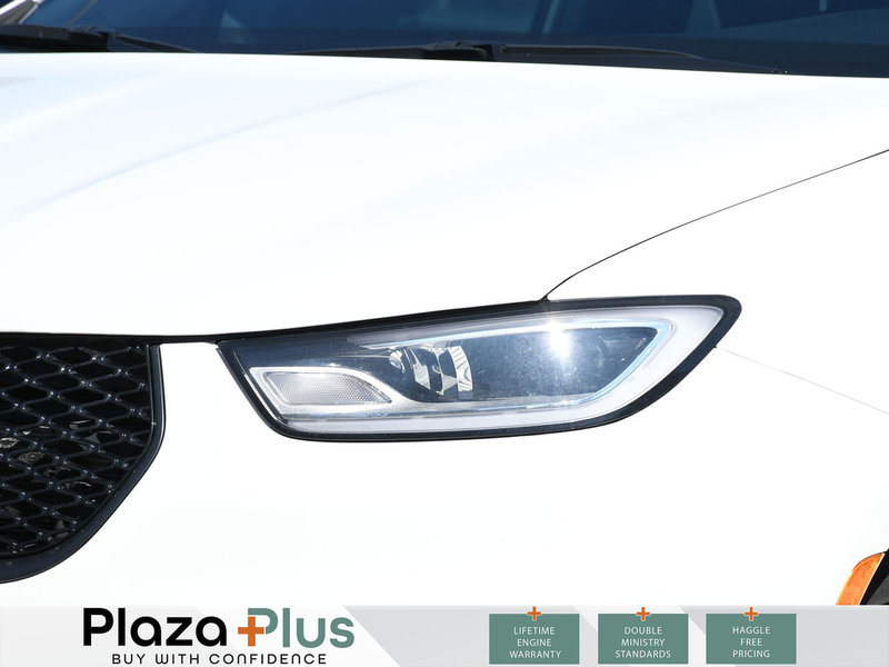 2023 Chrysler Pacifica Touring L Certified | Blind Spot Monitor | Bluetooth | Backup Camera