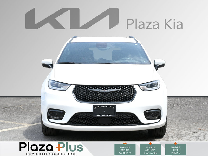 2023 Chrysler Pacifica Touring L Certified | Blind Spot Monitor | Bluetooth | Backup Camera