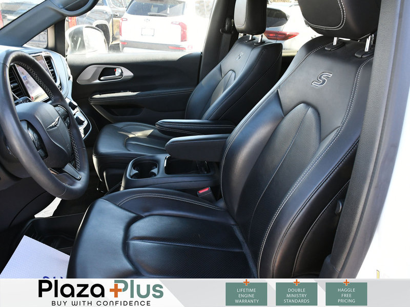 2023 Chrysler Pacifica Touring L Certified | Blind Spot Monitor | Bluetooth | Backup Camera