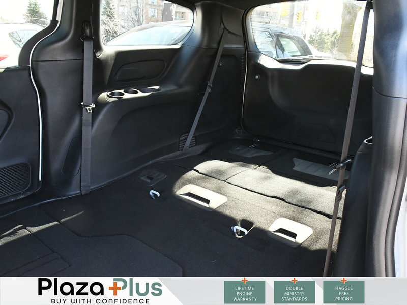 2023 Chrysler Pacifica Touring L Certified | Blind Spot Monitor | Bluetooth | Backup Camera
