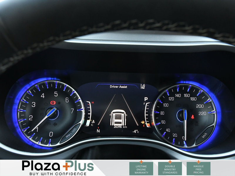 2023 Chrysler Pacifica Touring L Certified | Blind Spot Monitor | Bluetooth | Backup Camera