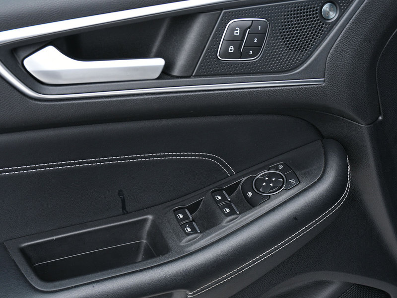 2022 Ford Edge Titanium Certified | Backup Camera | Heated Front Seats | Bluetooth