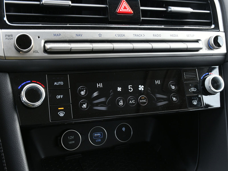 2025 GENESIS G70 2.5T Advanced Certified | NAVI | Backup Camera | Moonroof | Heated Seats