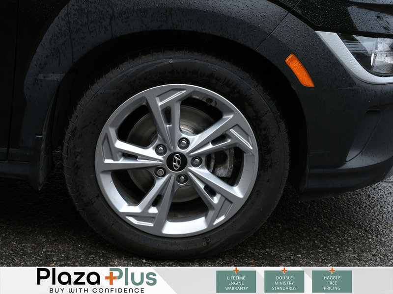 2022 Hyundai Kona Preferred Certified | Backup Camera | Bluetooth | Moonroof | Low Mileage