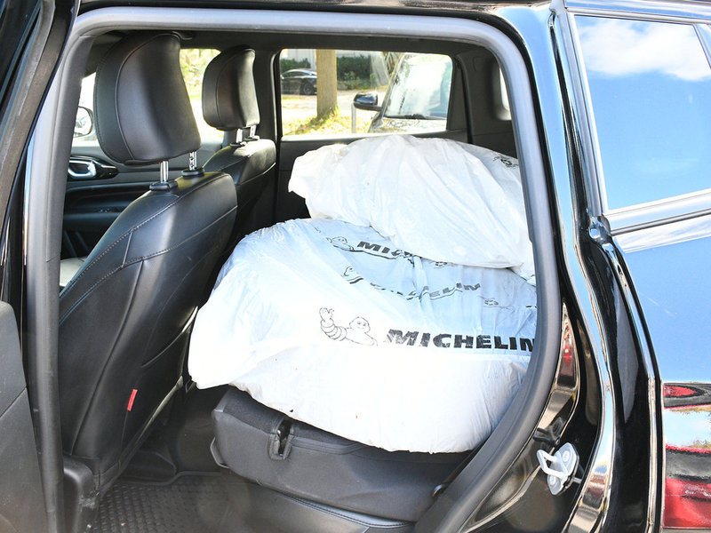 2023 Jeep Compass Trailhawk Certified | Well Maintained | One Owner | Backup Camera | Bluetooth