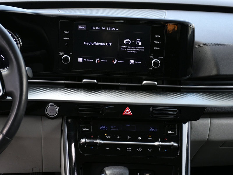 2024 Kia Carnival LX+ CPO | Ex-Rental | Bluetooth | Backup Camera | 3rd Row Seating