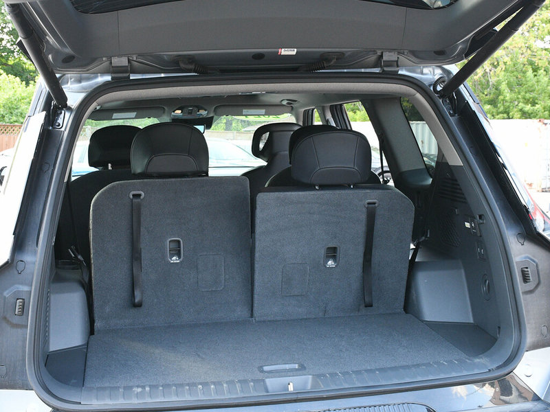2024 Kia EV9 Land w/Premium Package CPO | NAVI | Blind Spot Monitor | Power Liftgate | 3rd Row | Moonroof