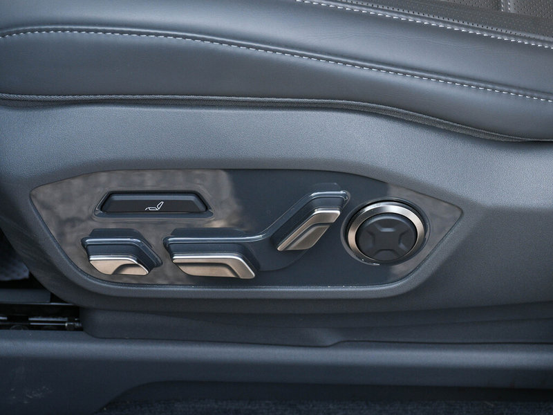 2024 Kia EV9 Land w/Premium Package CPO | NAVI | Blind Spot Monitor | Power Liftgate | 3rd Row | Moonroof