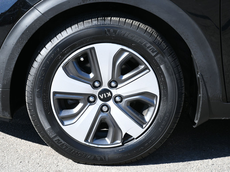 2020 Kia NIRO L Certified | Bluetooth | Backup Camera | Heated Front Seats