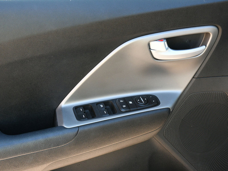 2020 Kia NIRO L Certified | Bluetooth | Backup Camera | Heated Front Seats