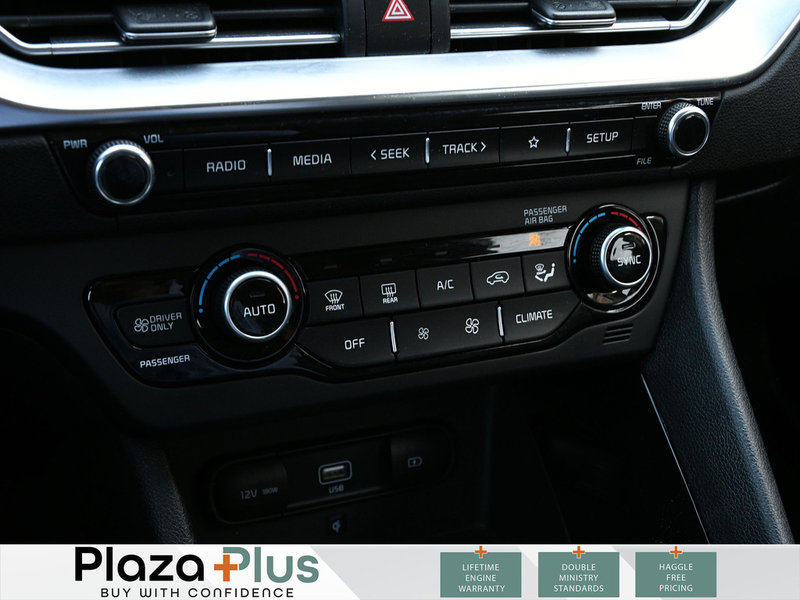 2022 Kia NIRO SX Touring Certified | Apple Carplay | Android Auto | Power Side Mirrors | Backup Cam