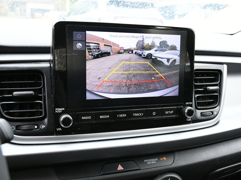 2023 Kia Rio 5-door LX+ Certified| Low Mileage| | Apple Carplay | Android Auto | Backup Camera