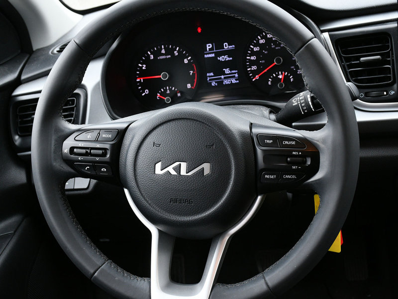 2023 Kia Rio 5-door LX+ Certified| Low Mileage| | Apple Carplay | Android Auto | Backup Camera