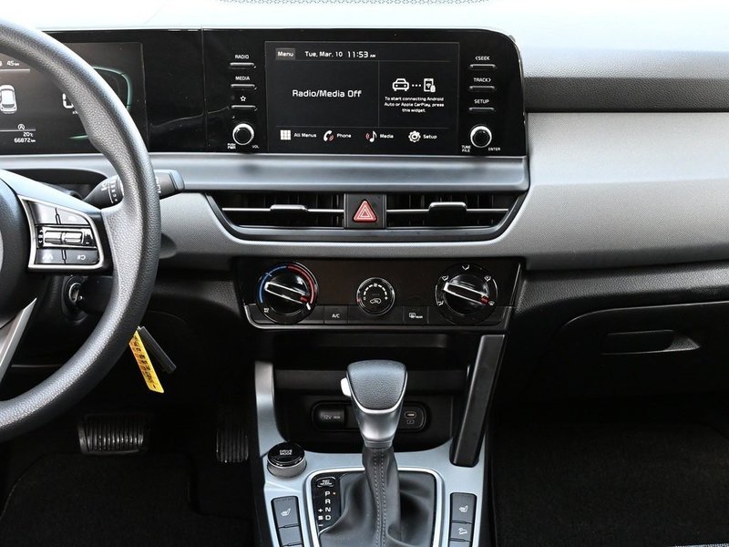 2024 Kia Seltos LX CPO | Heated Seats | Backup Cam | Bluetooth