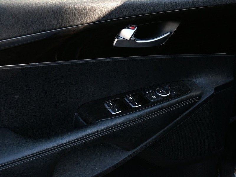 2020 Kia Sorento LX Certified | Backup Camera | Heated Front Seats | Power Mirrors | Bluetooth