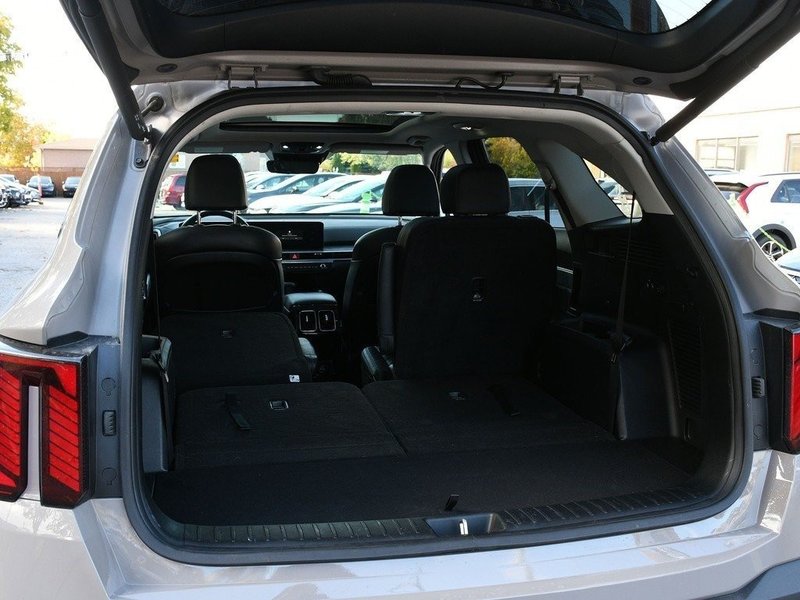 2024 Kia Sorento X-Line Limited CPO | NAVI | 3rd Row Seating | Blindspot Monitor | Moonroof | Backup Camera