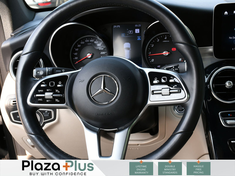 2022 Mercedes-Benz GLC 300 Certified | Pano Roof | Apple Carplay |