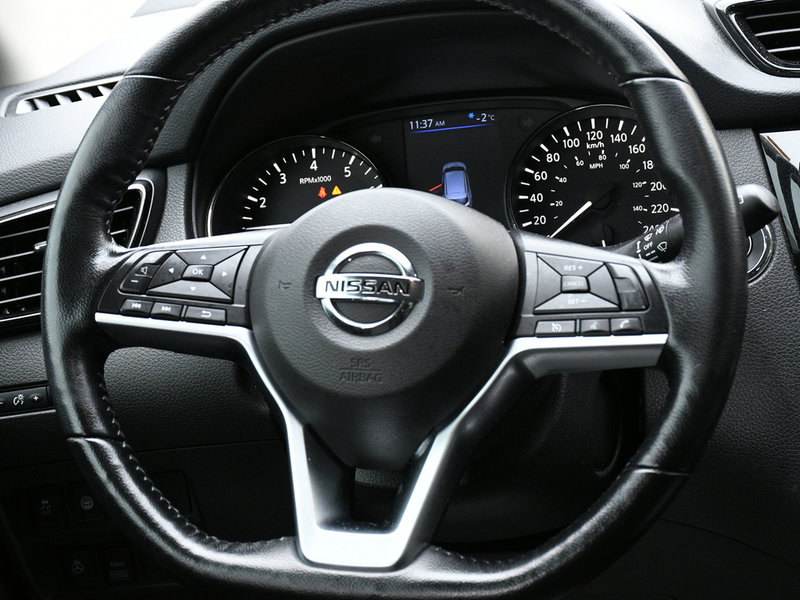 2020 Nissan Qashqai SV CLEAN CARFAX| ONE OWNER| ONTARIO VEHICLE | INTELLIGENT EMERGENCY BRAKING | FORWARD COLLISION WARNING