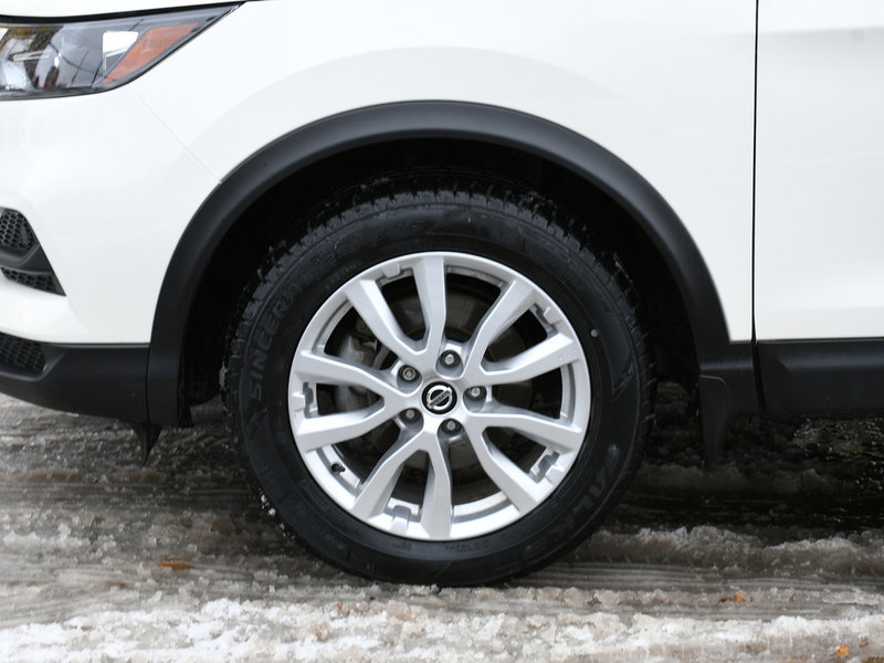 2020 Nissan Qashqai SV CLEAN CARFAX| ONE OWNER| ONTARIO VEHICLE | INTELLIGENT EMERGENCY BRAKING | FORWARD COLLISION WARNING