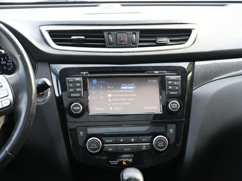 2015 Nissan Rogue SL Certified | Backup Camera | Heated/Power Mirrors | Moonroof