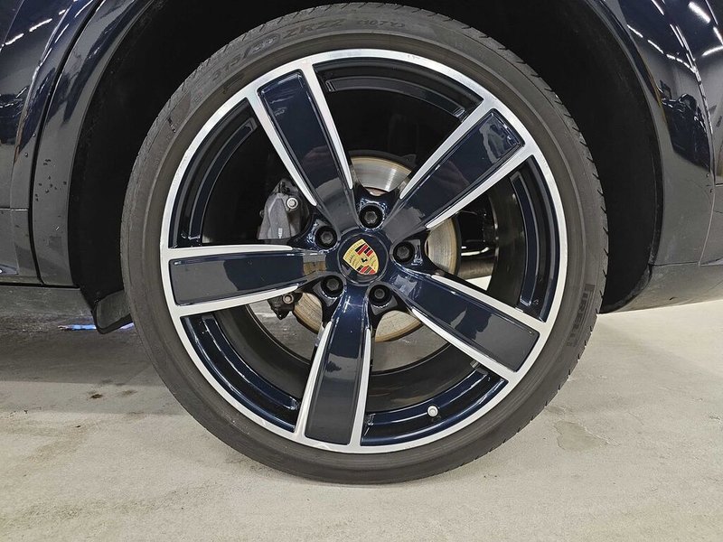 2022 Porsche Cayenne BASE Clean Carfax | Canadian Vehicle | Dealer Certified |