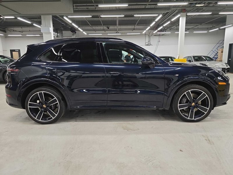 2022 Porsche Cayenne BASE Clean Carfax | Canadian Vehicle | Dealer Certified |