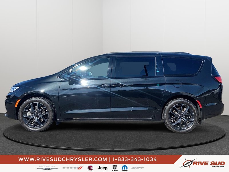 Chrysler Pacifica Touring-L AWD 2022