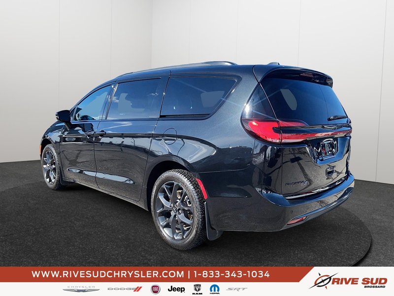 Chrysler Pacifica Touring-L AWD 2022