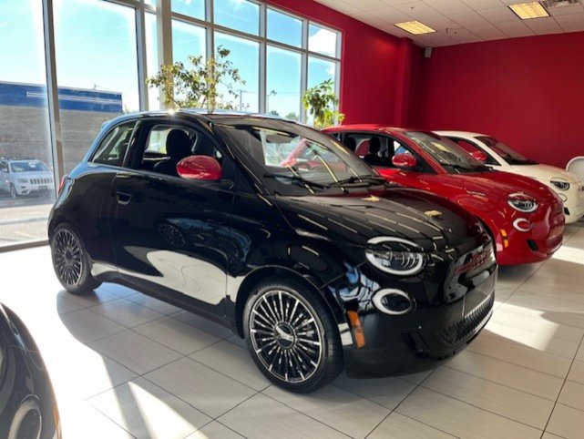 2024 Fiat 500e RED