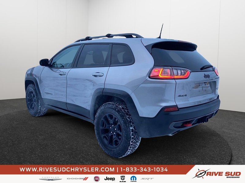 Jeep Cherokee Trailhawk V6 HITCH 2020