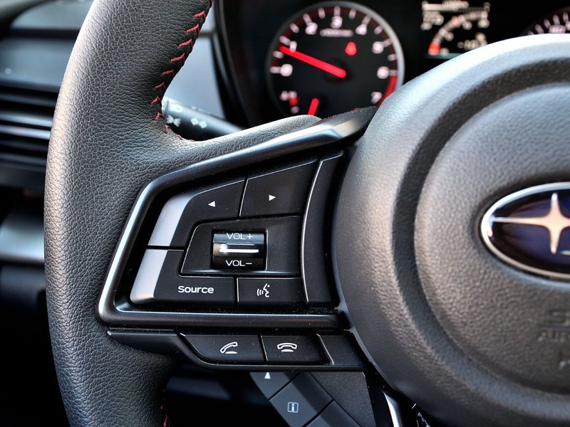 Subaru WRX De base, manuel, Apple CarPlay et Android auto, phares automatique 2023 Complice de vos passions