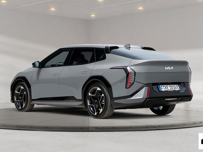 2026 Kia EV4 GT-Line *EV Range of 488 km*