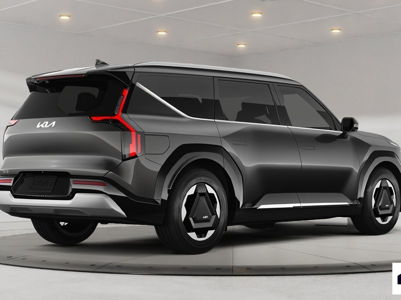 2026 Kia EV9 Land AWD w/ Plus Package * 455 km of range, Includes Level 2 Charger*