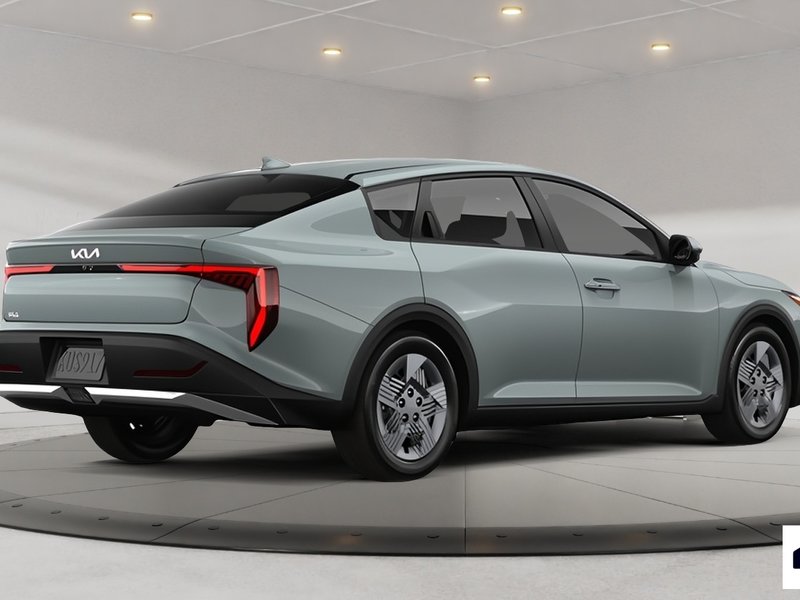 2025 Kia K4 LX
