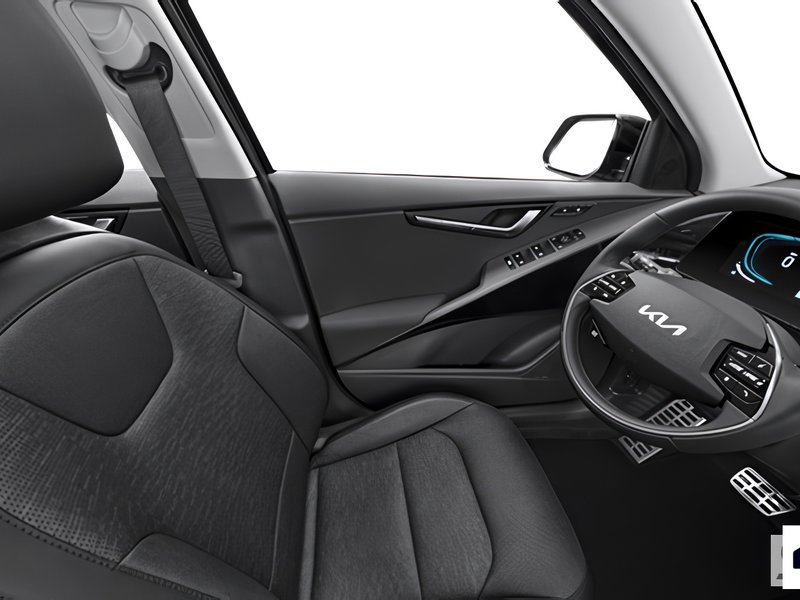 2025 Kia Niro HEV SX
